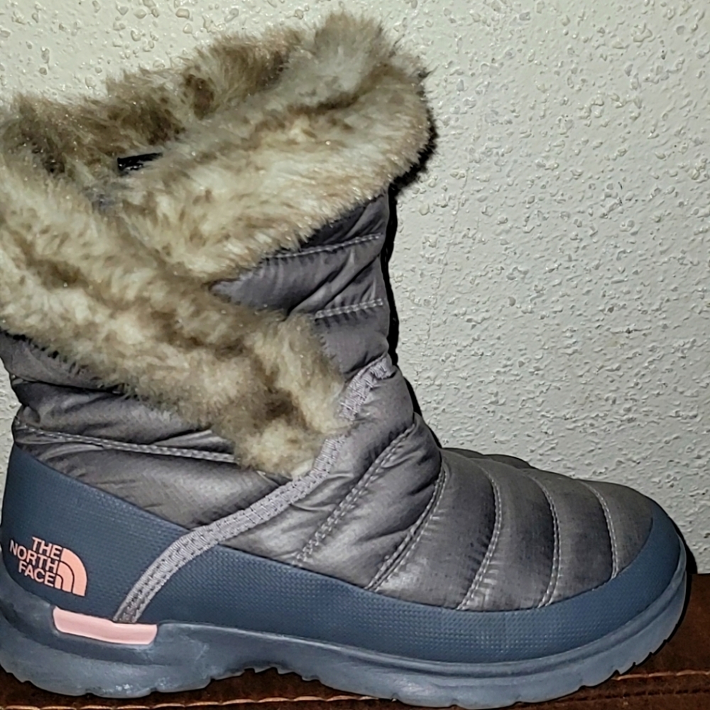 The North face boots